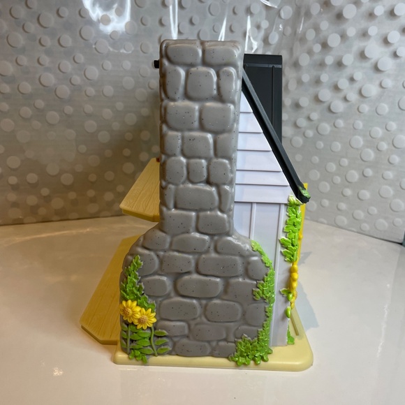 Honey Bee Acres 🌻Sunflower Country Cottage with 🐱Calico Critters - Picture 12 of 14